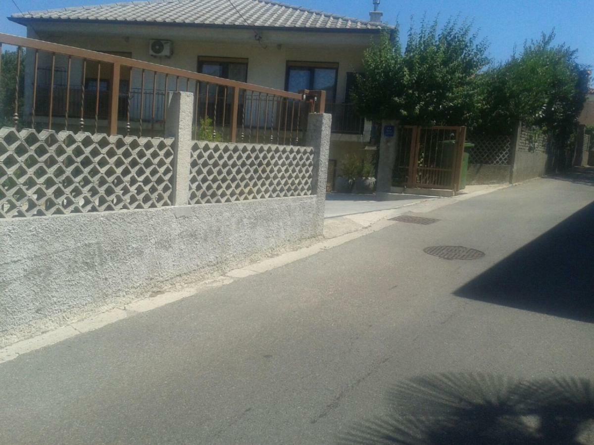 Apartman Milada Vrvilo Matulji Exterior foto