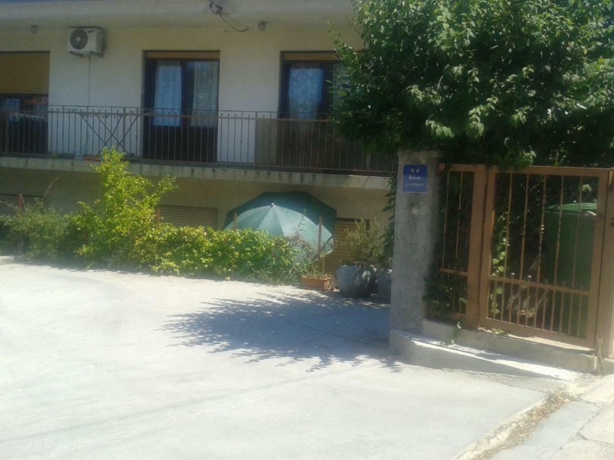 Apartman Milada Vrvilo Matulji Exterior foto